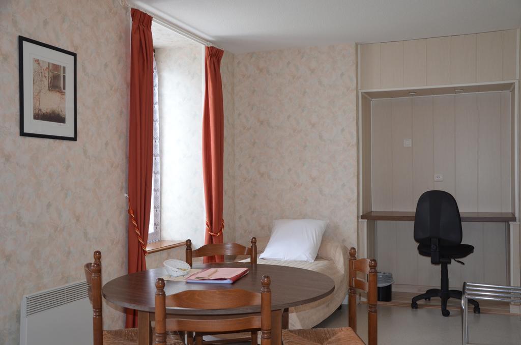 Logis Auberge De L'Allagnonette Saint-Poncy エクステリア 写真