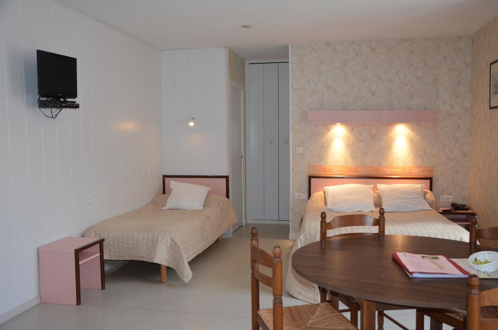 Logis Auberge De L'Allagnonette Saint-Poncy エクステリア 写真