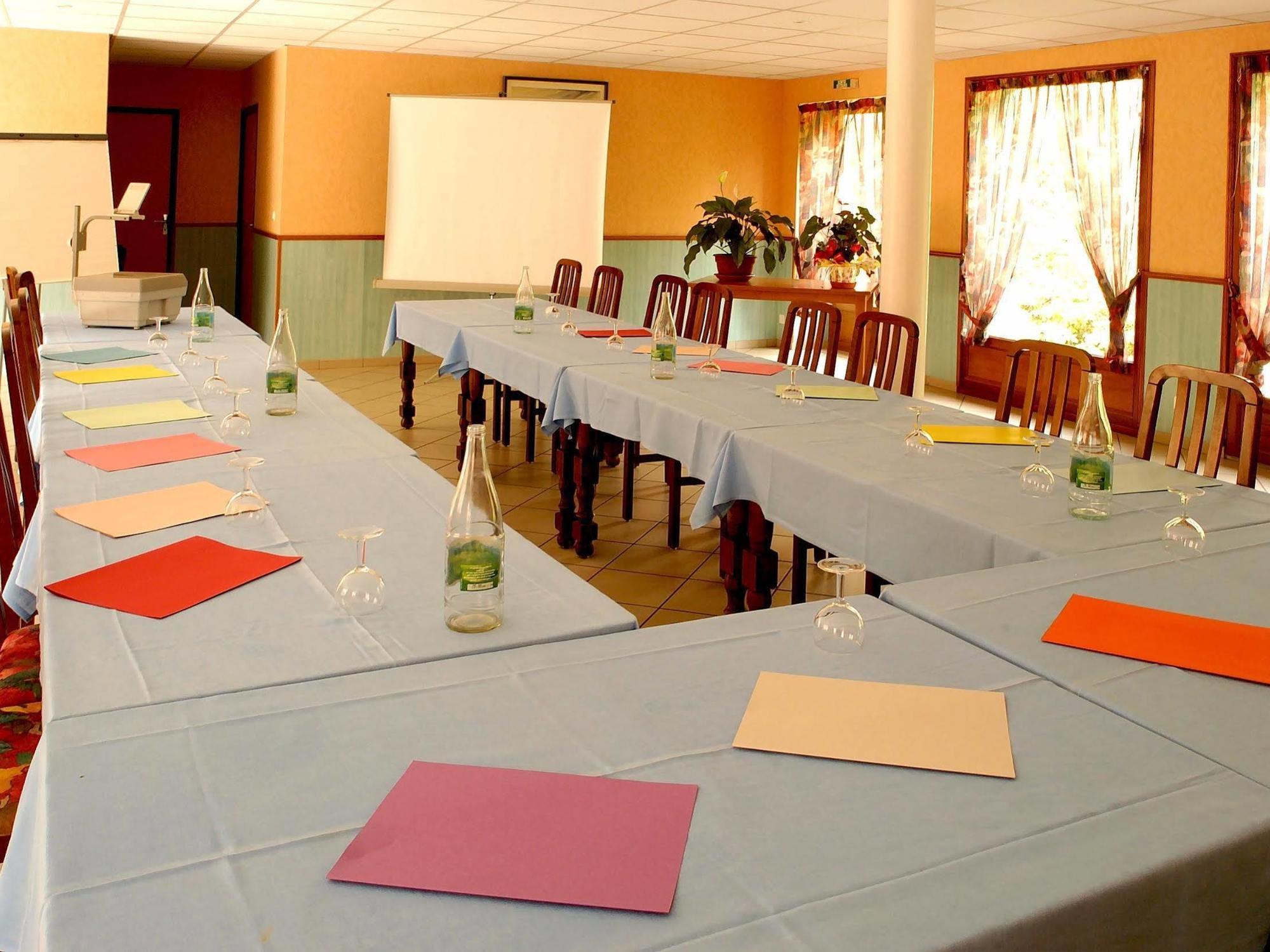 Logis Auberge De L'Allagnonette Saint-Poncy エクステリア 写真